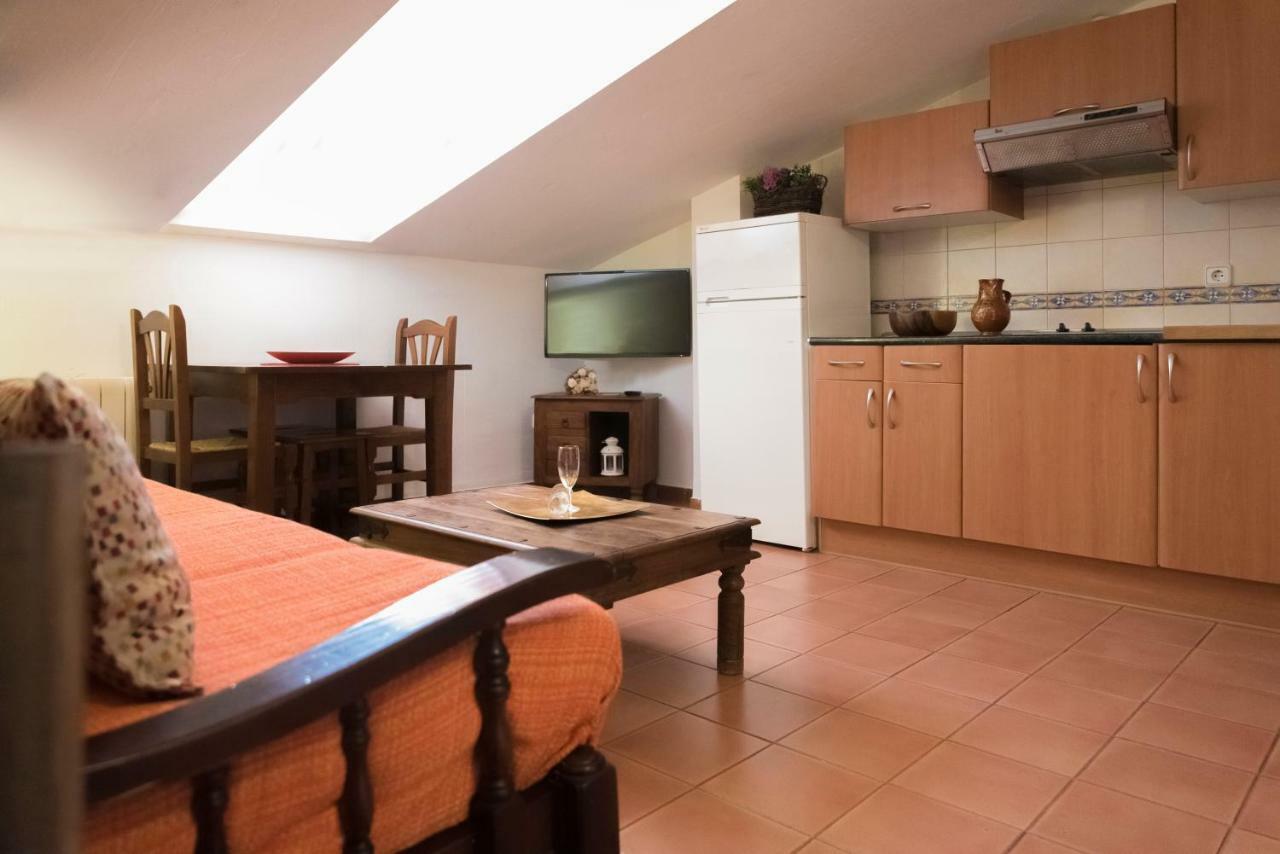 Apartamento 2 4/6 Pax Casa Rural El Sauce. A 2,5 Km De Cuenca Capital Nohales Buitenkant foto